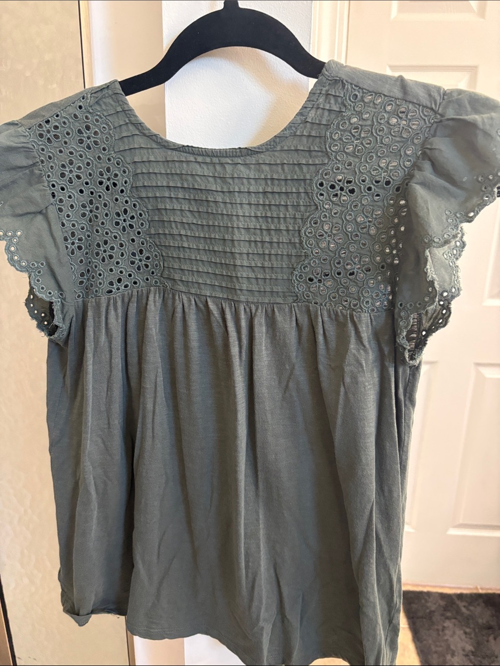 LOFT Olive Eyelet Pintuck Flutter Sleeve Blouse